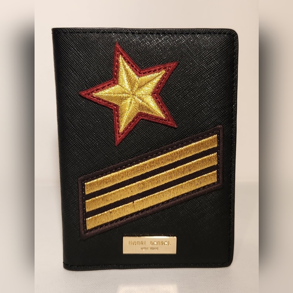 Henri bendel military passport cover and matching hb luggage tag - Picture 3 of 8